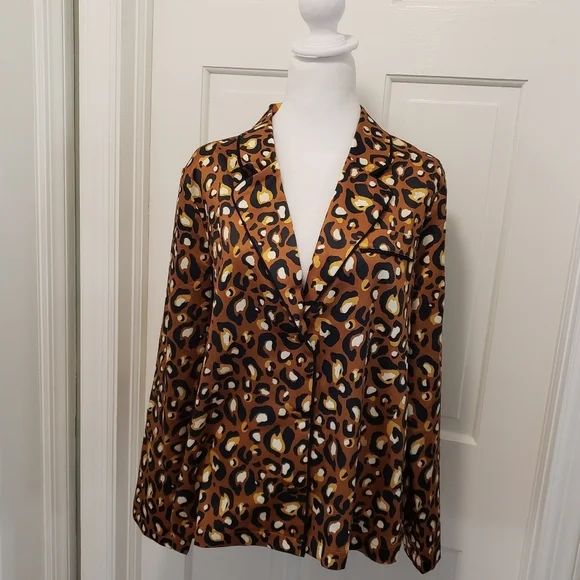 NWT Express X Lady Gang Cheetah Print Satin Feel Pajama Top Size Medium - Picture 1 of 8